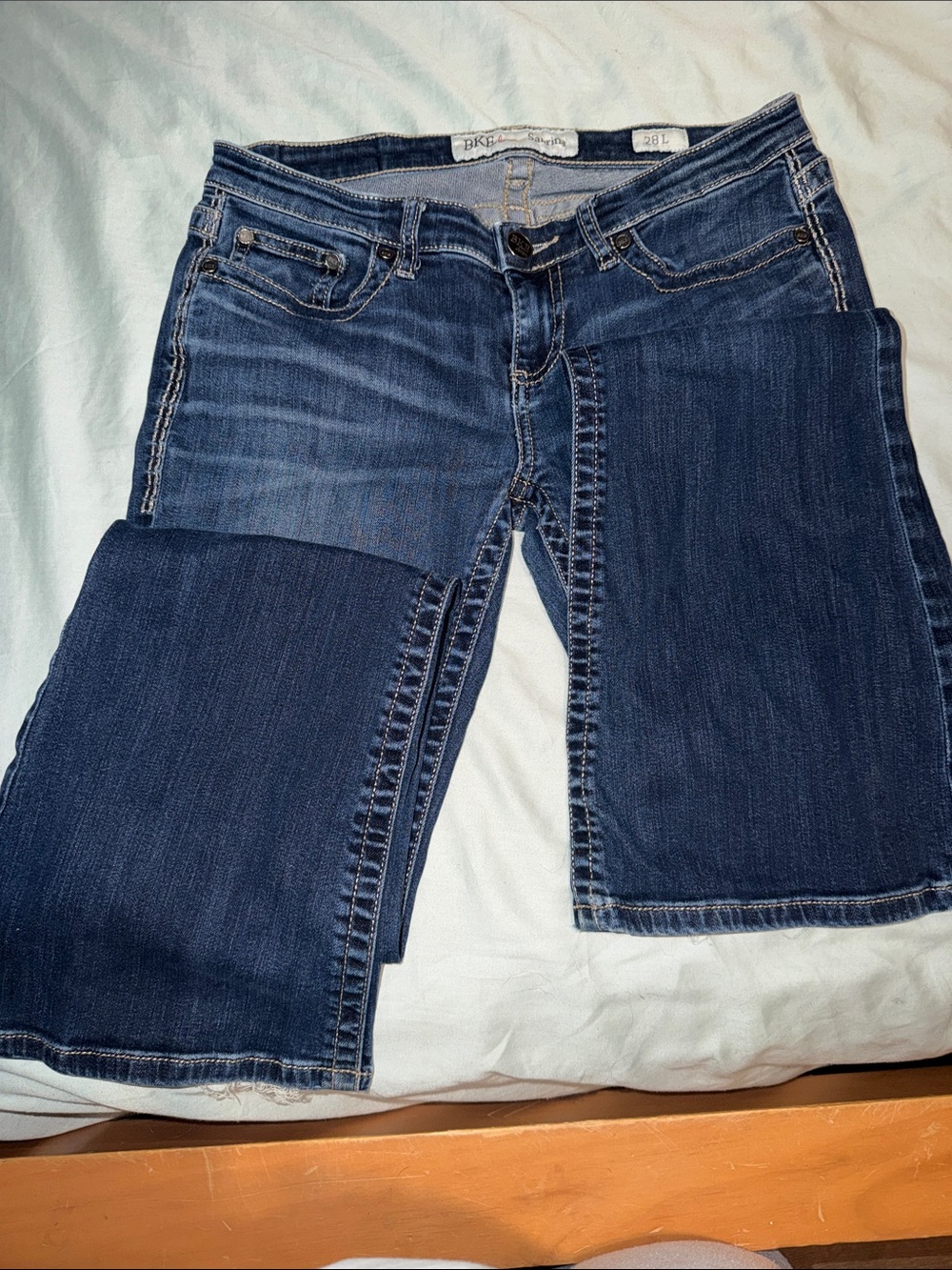 BKE Women’s Boot Cut Jeans in Dark Blue Wash